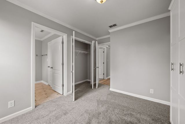 1025 Glenhurst Way, Clarksville, TN 37040