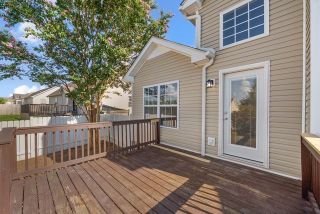 1025 Glenhurst Way, Clarksville, TN 37040