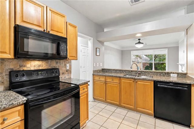 1027 Whitshire Way 1027, Alpharetta, GA 30004