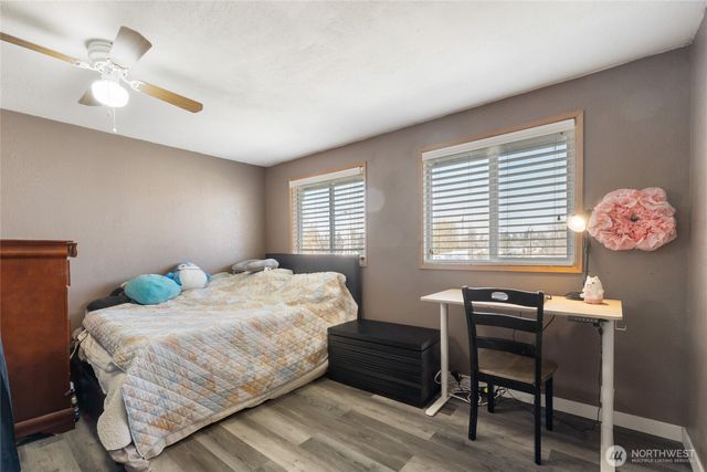 515 Van Trump Avenue NW, Yelm, WA 98597