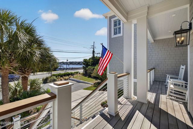 24 W Salisbury Street, Wrightsville Beach, NC 28480