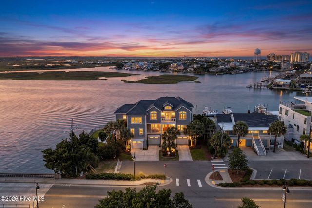 24 W Salisbury Street, Wrightsville Beach, NC 28480
