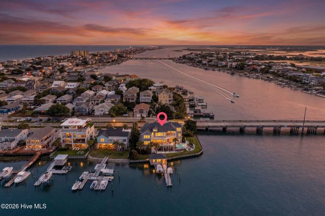 24 W Salisbury Street, Wrightsville Beach, NC 28480