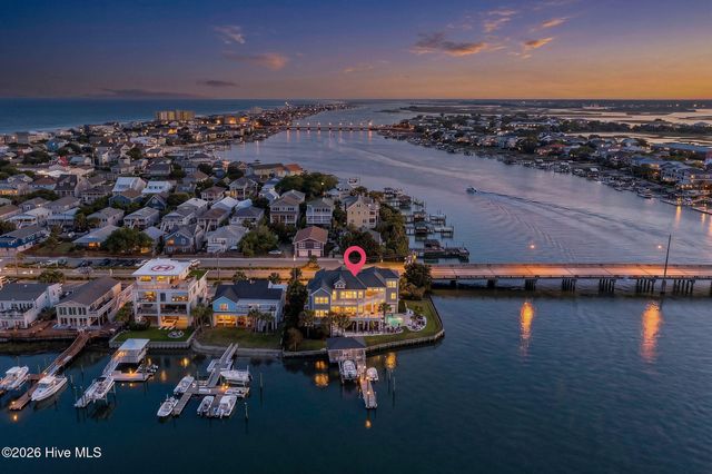 24 W Salisbury Street, Wrightsville Beach, NC 28480