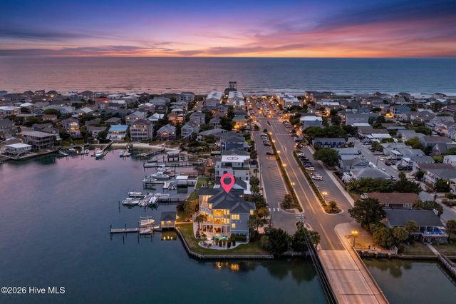 24 W Salisbury Street, Wrightsville Beach, NC 28480