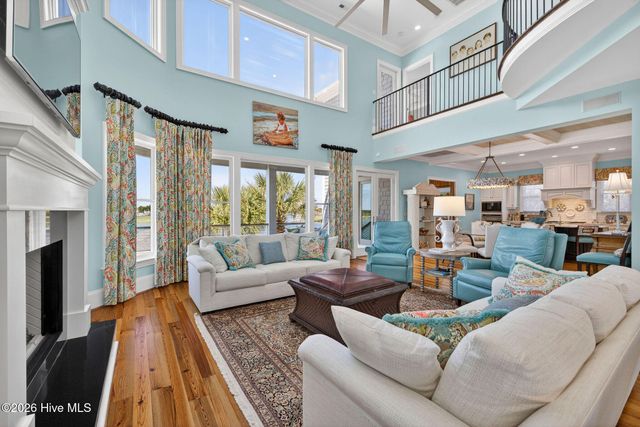 24 W Salisbury Street, Wrightsville Beach, NC 28480