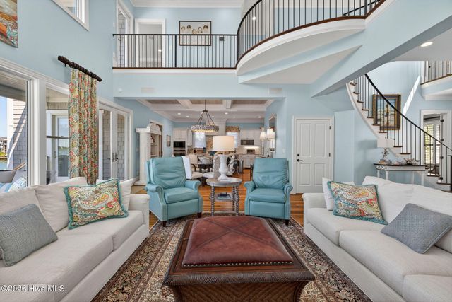 24 W Salisbury Street, Wrightsville Beach, NC 28480