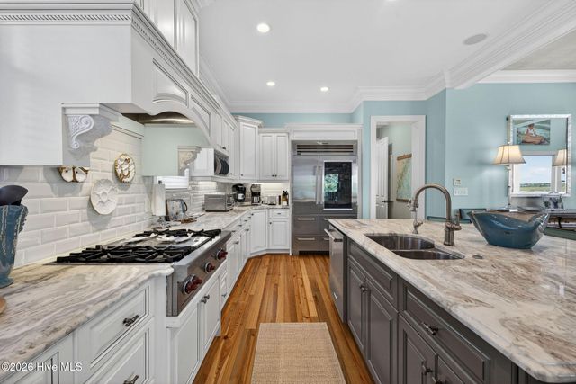 24 W Salisbury Street, Wrightsville Beach, NC 28480
