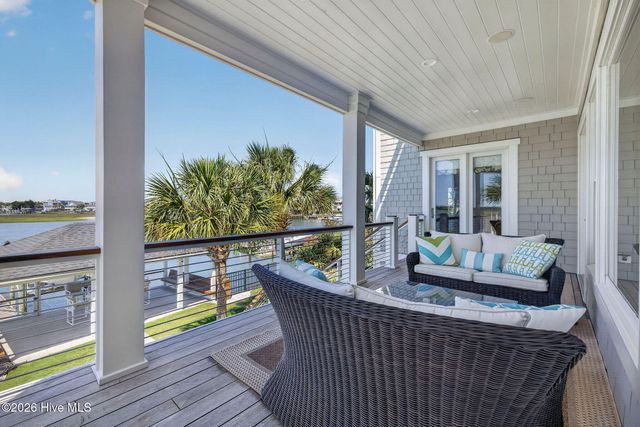 24 W Salisbury Street, Wrightsville Beach, NC 28480