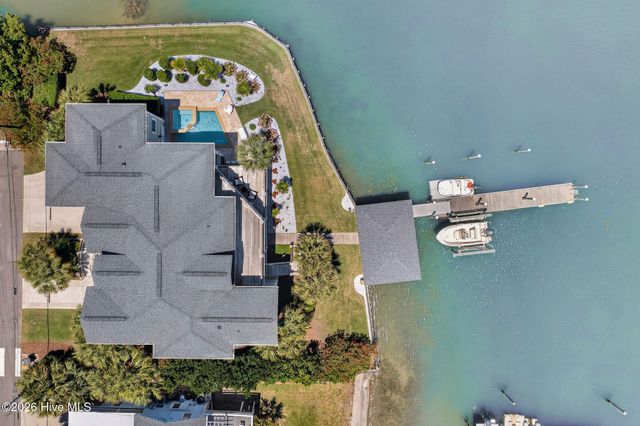 24 W Salisbury Street, Wrightsville Beach, NC 28480