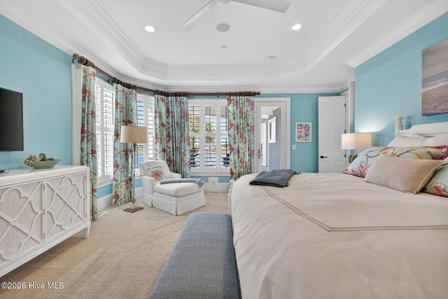 24 W Salisbury Street, Wrightsville Beach, NC 28480