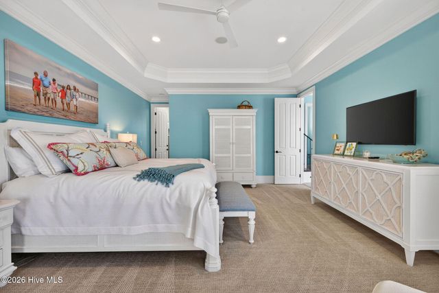 24 W Salisbury Street, Wrightsville Beach, NC 28480