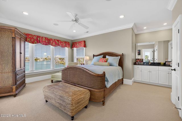 24 W Salisbury Street, Wrightsville Beach, NC 28480