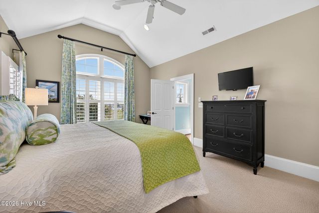 24 W Salisbury Street, Wrightsville Beach, NC 28480