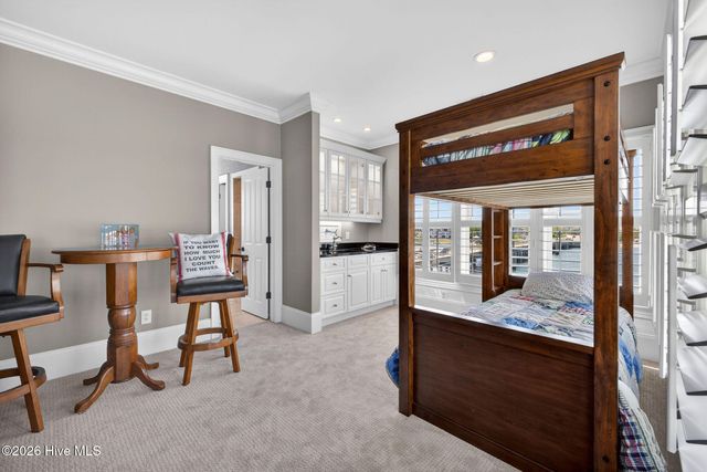 24 W Salisbury Street, Wrightsville Beach, NC 28480