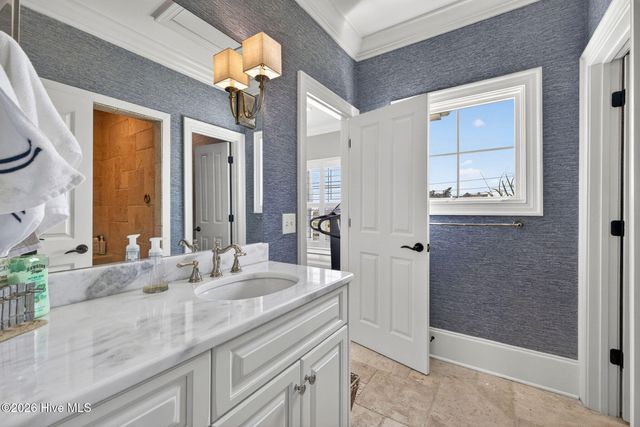 24 W Salisbury Street, Wrightsville Beach, NC 28480