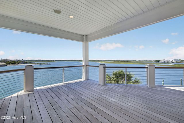 24 W Salisbury Street, Wrightsville Beach, NC 28480