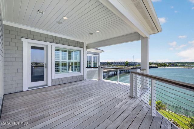 24 W Salisbury Street, Wrightsville Beach, NC 28480