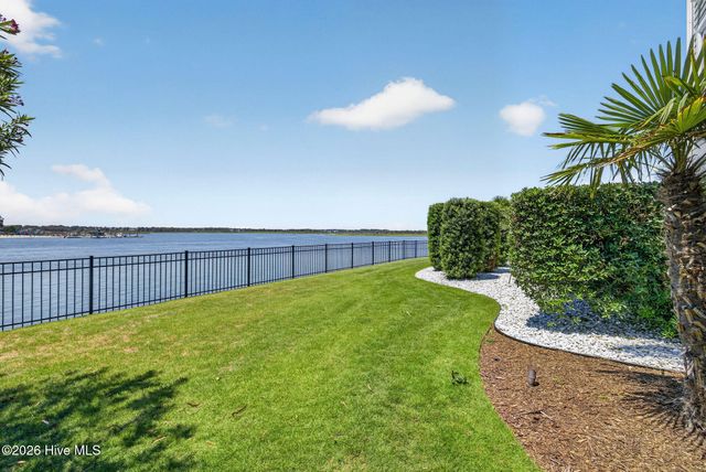 24 W Salisbury Street, Wrightsville Beach, NC 28480