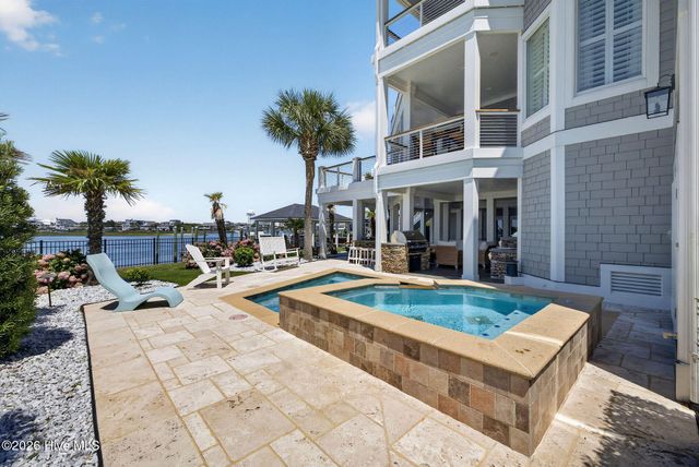 24 W Salisbury Street, Wrightsville Beach, NC 28480