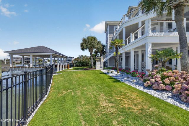24 W Salisbury Street, Wrightsville Beach, NC 28480