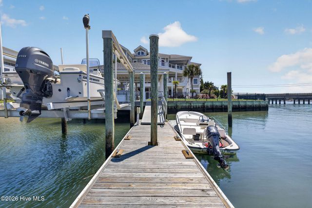 24 W Salisbury Street, Wrightsville Beach, NC 28480