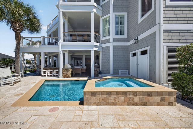 24 W Salisbury Street, Wrightsville Beach, NC 28480