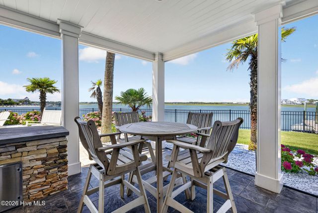 24 W Salisbury Street, Wrightsville Beach, NC 28480