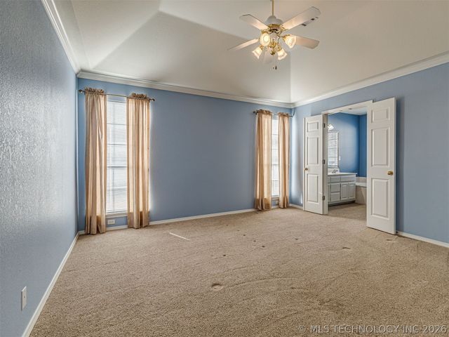 209 S Firewood Avenue, Broken Arrow, OK 74012