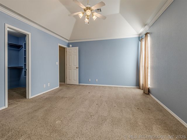 209 S Firewood Avenue, Broken Arrow, OK 74012