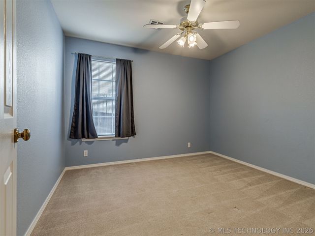 209 S Firewood Avenue, Broken Arrow, OK 74012