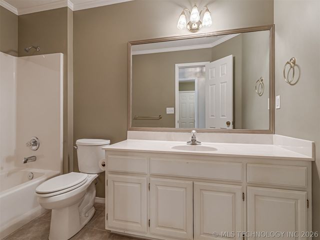 209 S Firewood Avenue, Broken Arrow, OK 74012