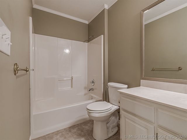 209 S Firewood Avenue, Broken Arrow, OK 74012