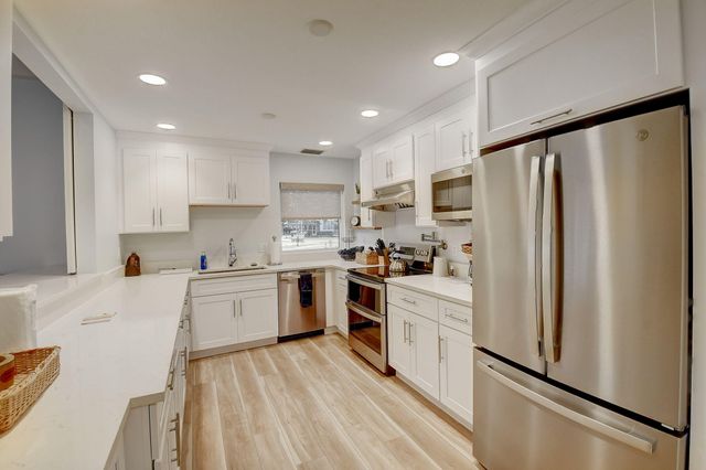 2829 Florida Boulevard 101, Delray Beach, FL 33483