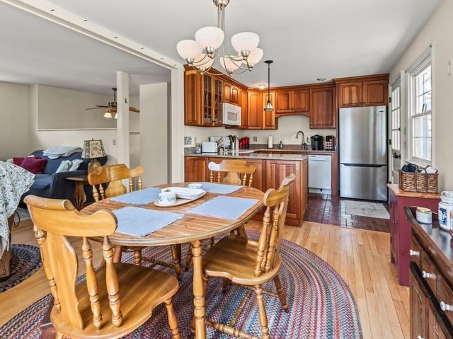 841 Dennison Dr, Southbridge, MA 01550