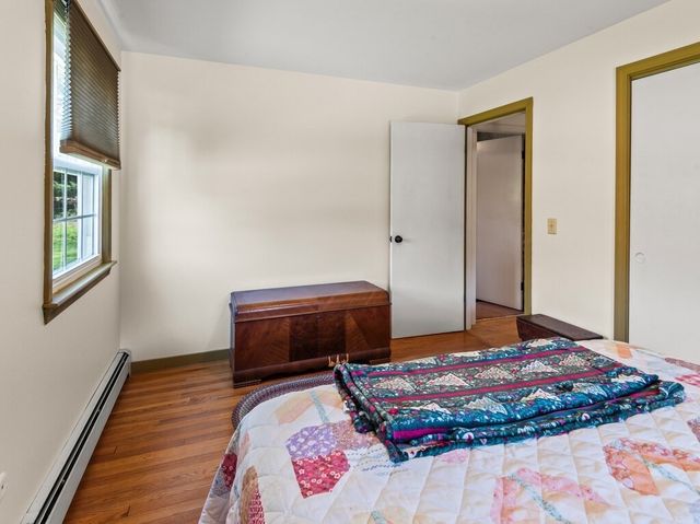 841 Dennison Dr, Southbridge, MA 01550