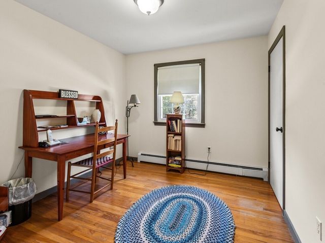 841 Dennison Dr, Southbridge, MA 01550