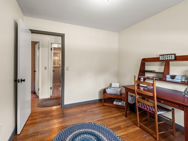 841 Dennison Dr, Southbridge, MA 01550