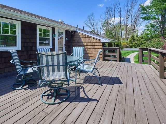 841 Dennison Dr, Southbridge, MA 01550