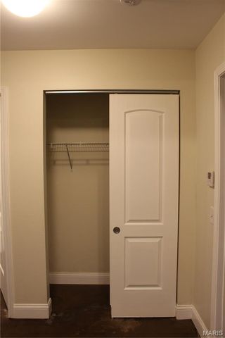 257 S FLORISSANT Road 108, Ferguson, MO 63135