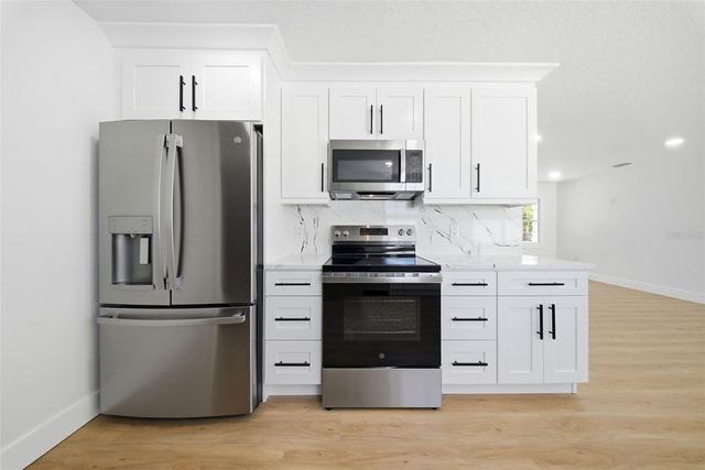 3700 72 STREET N, St Petersburg, FL 33710