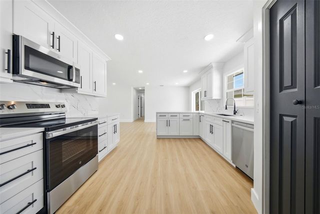 3700 72 STREET N, St Petersburg, FL 33710