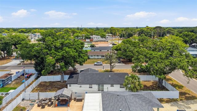 3700 72 STREET N, St Petersburg, FL 33710