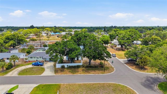 3700 72 STREET N, St Petersburg, FL 33710