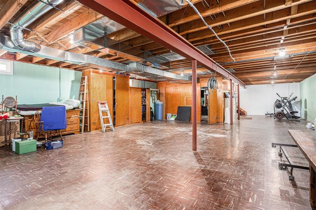 19596 Capital Avenue, Battle Creek, MI 49017