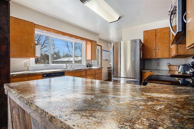 19596 Capital Avenue, Battle Creek, MI 49017