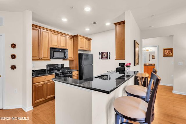 511 Sophee Lane, Lakewood, NJ 08701