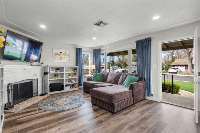 346 Severin Ave, Modesto, CA 95354