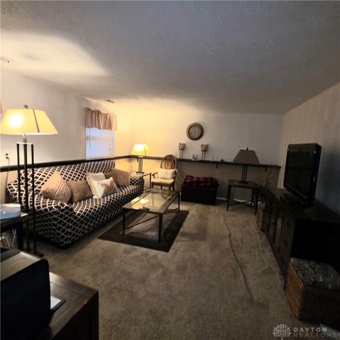 688 Hile Lane, Englewood, OH 45322