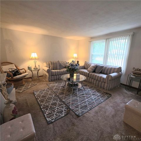 688 Hile Lane, Englewood, OH 45322